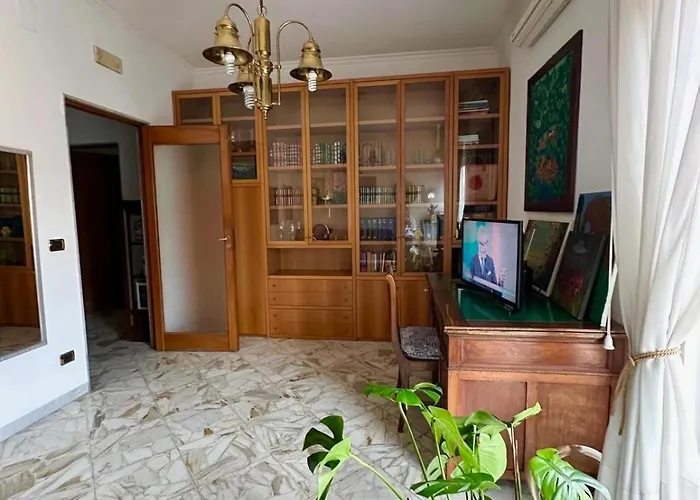 דירה Derossi63 *